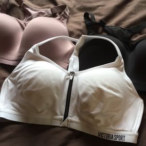 Victoria’s secret sports bra bundle